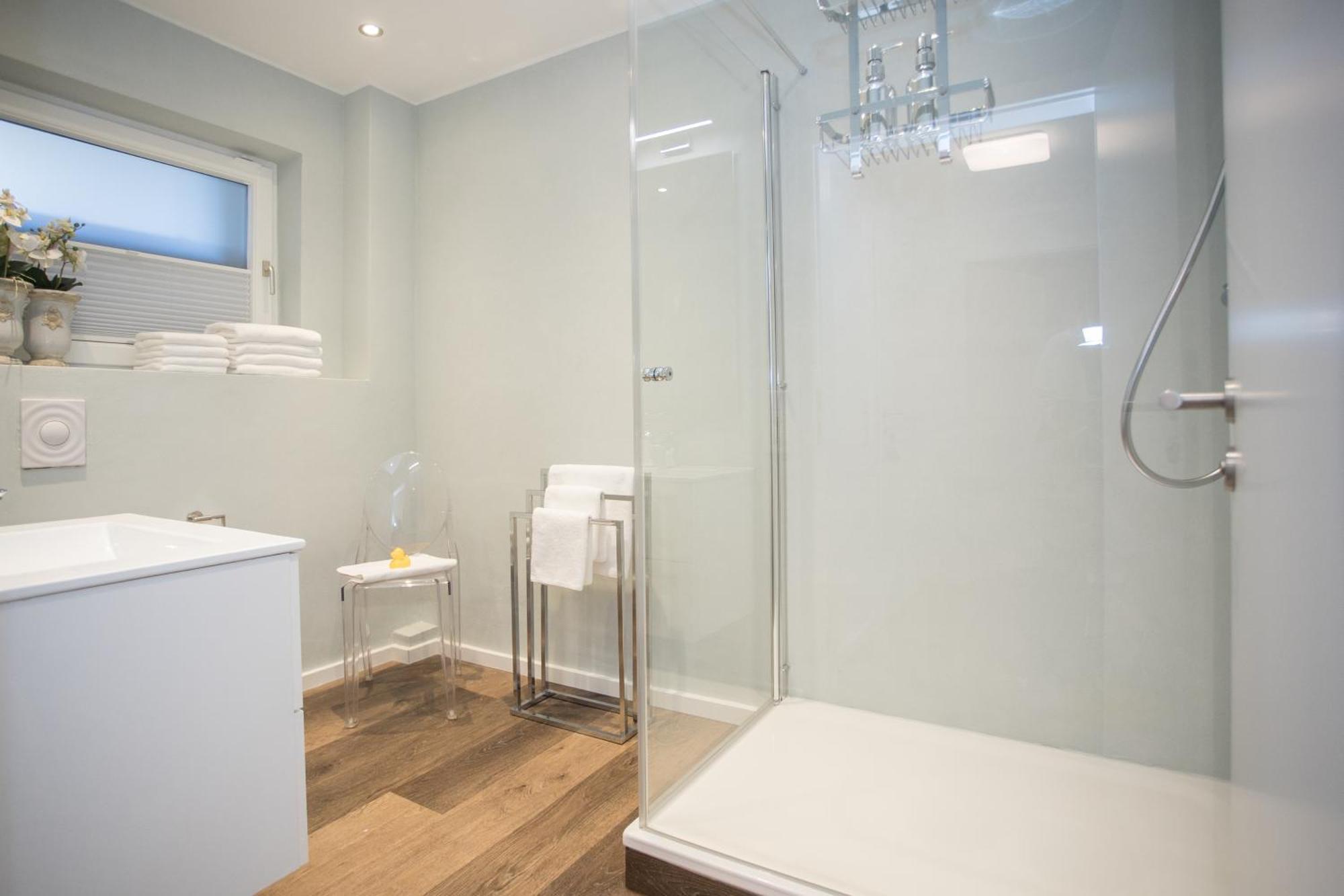 The Suite Winterberg Deluxe: Ski-to-Market Luxury with Garden Exterior photo