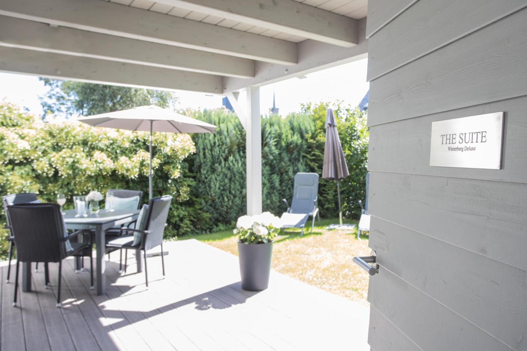 The Suite Winterberg Deluxe: Ski-to-Market Luxury with Garden Exterior photo